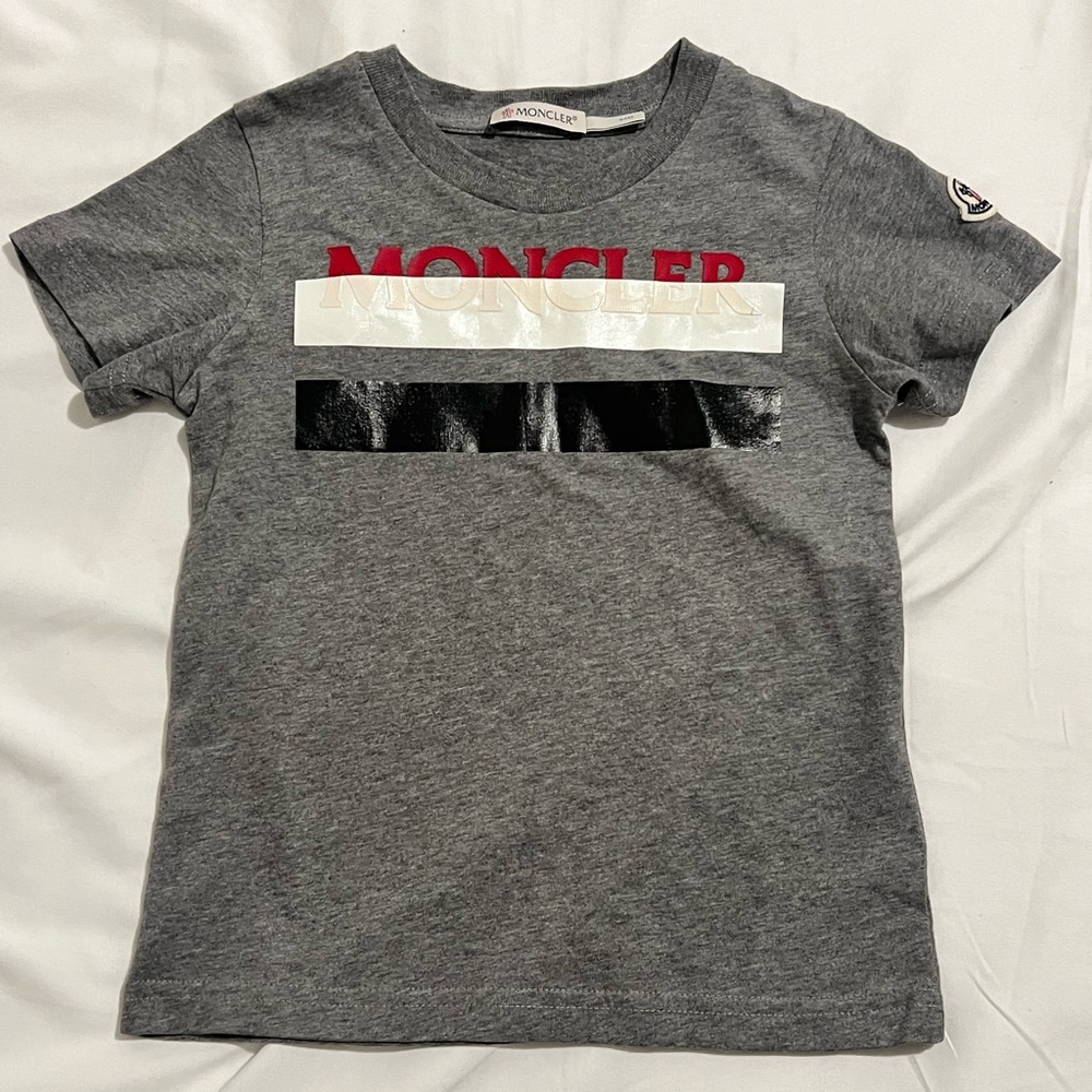Moncler Kids Gray Tee with Red and Black Accents